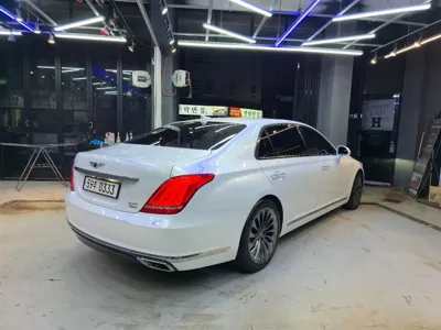 Genesis EQ900 2016, 227000 км, за 28500000 KRW