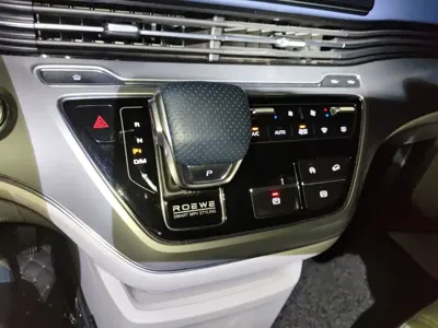 Roewe iMAX8 2022, 76000 км, за 86000 CNY - фото 7