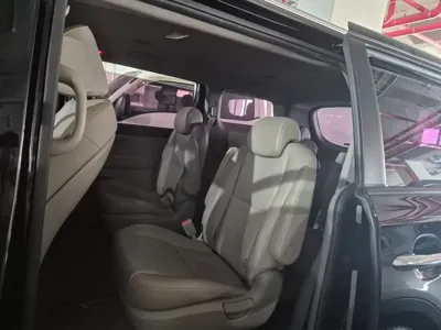Kia Canival 2019, 261503 км, за 6300000 KRW - фото 12