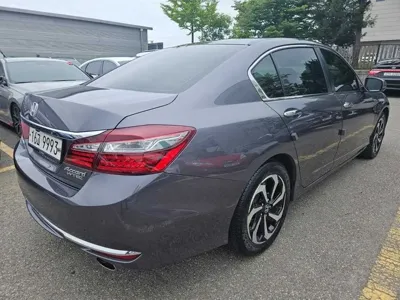 Honda Accord 2017, 58936 км, за 12700000 KRW