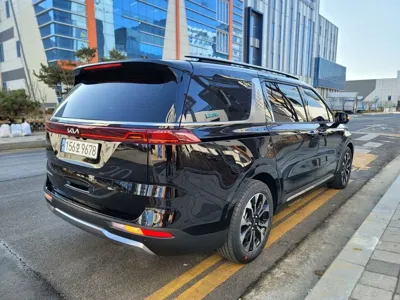 Kia Canival 2023, 30000 км, за 12200000 KRW - фото 2