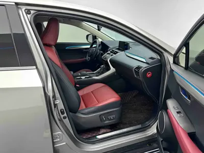 Lexus NX 2020, 31000 км, за 179800 CNY - фото 7