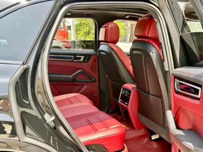 Porsche Cayenne 2023, 67000 км, за 578000 CNY - фото 8