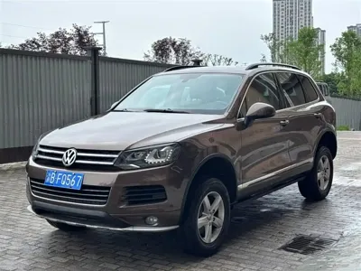 Volkswagen Touareg · 2012 год