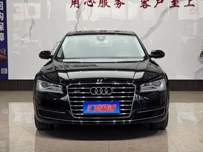 Audi A8 2015, 135000 км, за 138000 CNY