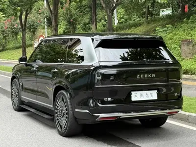 Zeekr 极氪9X 2025, 11000 км, за 456800 CNY