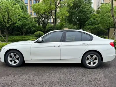 BMW 3 Series 2013, 85000 км, за 31000 CNY
