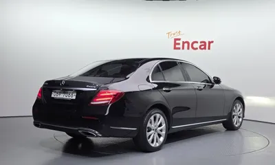 Mercedes-Benz E-Class 2017, 107924 км, за 21800000 KRW