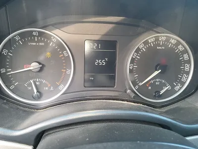 Skoda Octavia 2015, 121900 км, за 31318.9 CNY - фото 8