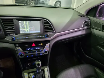 Hyundai Avante 2017, 74836 км, за 8700000 KRW - фото 11