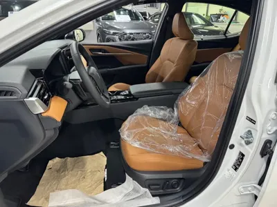 Toyota Camry 2026, 9 км, за 54800000 KRW - фото 5