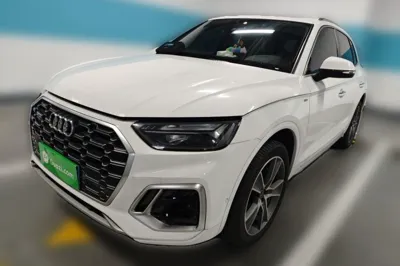 Audi Q5L · 2022 год