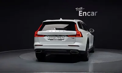 Volvo V60 2020, 70447 км, за 28900000 KRW