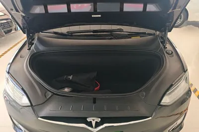Tesla Model X 2019, 56900 км, за 270060.22 CNY - фото 24