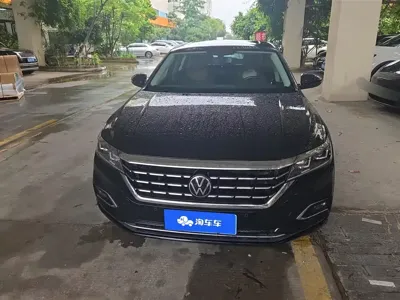 Volkswagen Passat 2021, 51600 км, за 83000 CNY