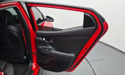 Hyundai Veloster 2019, 122625 км, за 8900000 KRW - фото 25