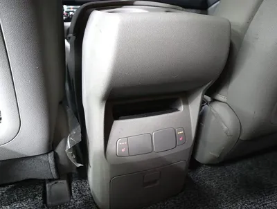 Kia Canival 2016, 120430 км, за 7500000 KRW - фото 17