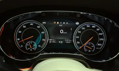 Bentley Bentayga 2017, 88916 км, за 93900000 KRW - фото 8