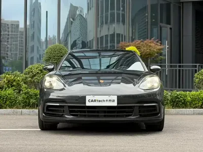Porsche Panamera 2020, 50000 км, за 488000 CNY