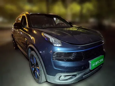 Lynk & Co 01 2017, 52699 км, за 54207.01 CNY
