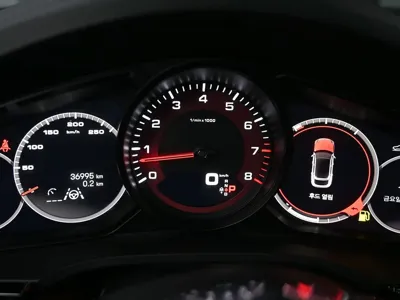 Porsche Cayenne 2023, 36988 км, за 110000000 KRW - фото 8