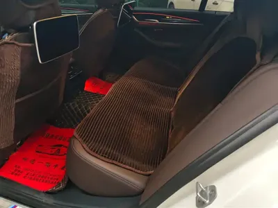 BMW 5 Series 2019, 136000 км, за 139500 CNY - фото 11