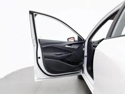 Chevrolet Cavalier 2022, 18400 км, за 32800 CNY - фото 8