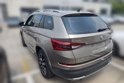 Skoda Kodiaq 2018, 97200 км, за 75592.34 CNY