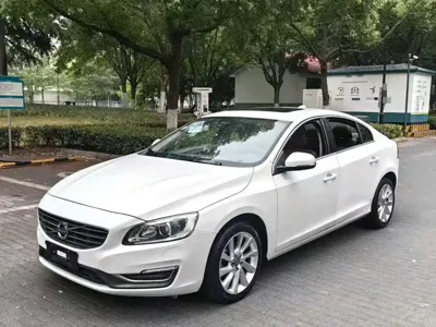 Volvo S60 2016, 85000 км, за 38800 CNY