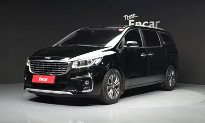 Kia Canival · 2020 год