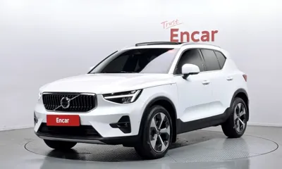 Volvo XC40 · 2023 год