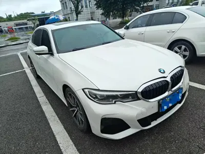 BMW 3 Series 2022, 100000 км, за 121300 CNY