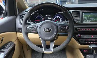 Kia Canival 2017, 79439 км, за 13800000 KRW - фото 13