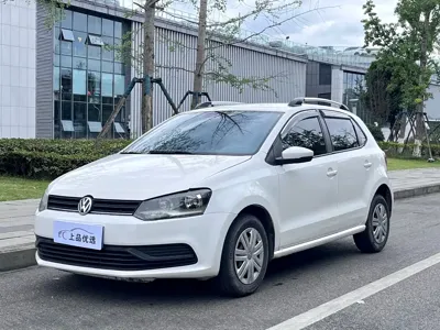 Volkswagen Polo · 2015 год