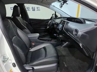 Toyota Prius 2019, 81500 км, за 16300000 KRW - фото 18