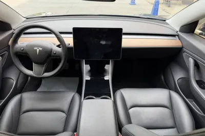 Tesla Model 3 2019, 114900 км, за 146663.62 CNY - фото 18