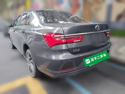 BYD Qin New Energy 2019, 65000 км, за 44411.13 CNY