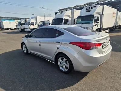 Hyundai Avante 2011, 110000 км, за 3800000 KRW - фото 3