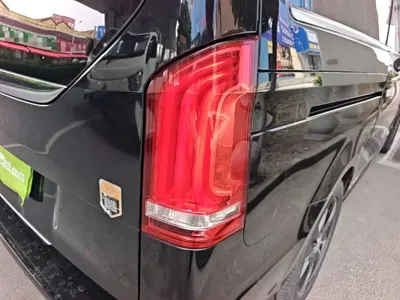 Mercedes-Benz V-Class 2024, 78300 км, за 248800 CNY - фото 8