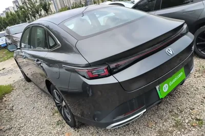 Changan Eado PHEV 2025, 100 км, за 87781.92 CNY