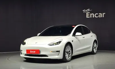 Tesla Model 3 · 2021 год