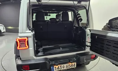 Jeep Wrangler 2021, 86201 км, за 38000000 KRW - фото 20