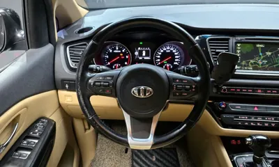 Kia Canival 2016, 94580 км, за 12000000 KRW - фото 13