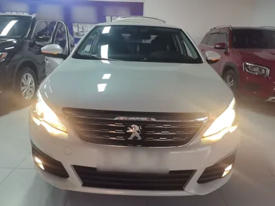 Peugeot 308 2016, 65900 км, за 42969.96 CNY