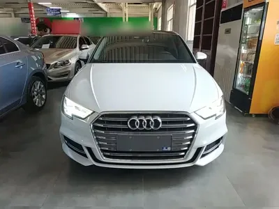Audi A3 2021, 19600 км, за 90100 CNY
