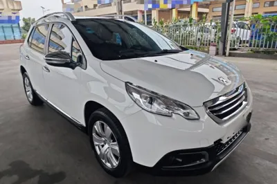Peugeot 2008 2015, 137000 км, за 31435.32 CNY