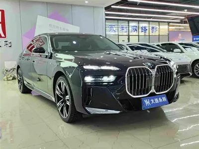 BMW 7 Series 2023, 25500 км, за 526000 CNY