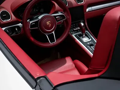 Porsche 718 2017, 20000 км, за 172800 CNY