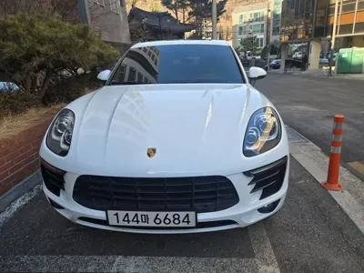 Porsche Macan · 2016 год