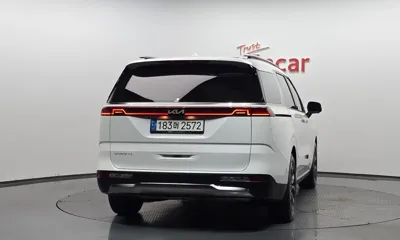 Kia Canival 2023, 16876 км, за 35500000 KRW
